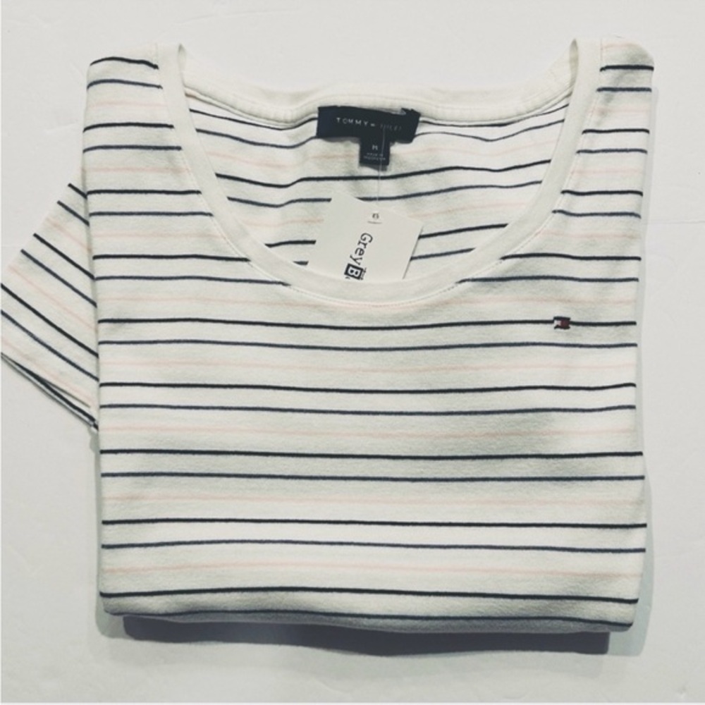 Tommy Hilfiger Striped  pink/white/blue scooped neck T-Shirt size medium